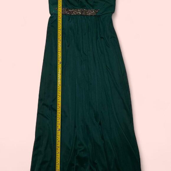 Green formal dress with beaded - Picture 5 of 8